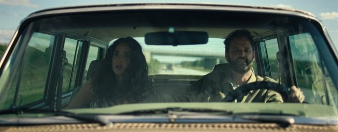 Дакота Джонсон в провокационной романтической комедии «Открытый брак»